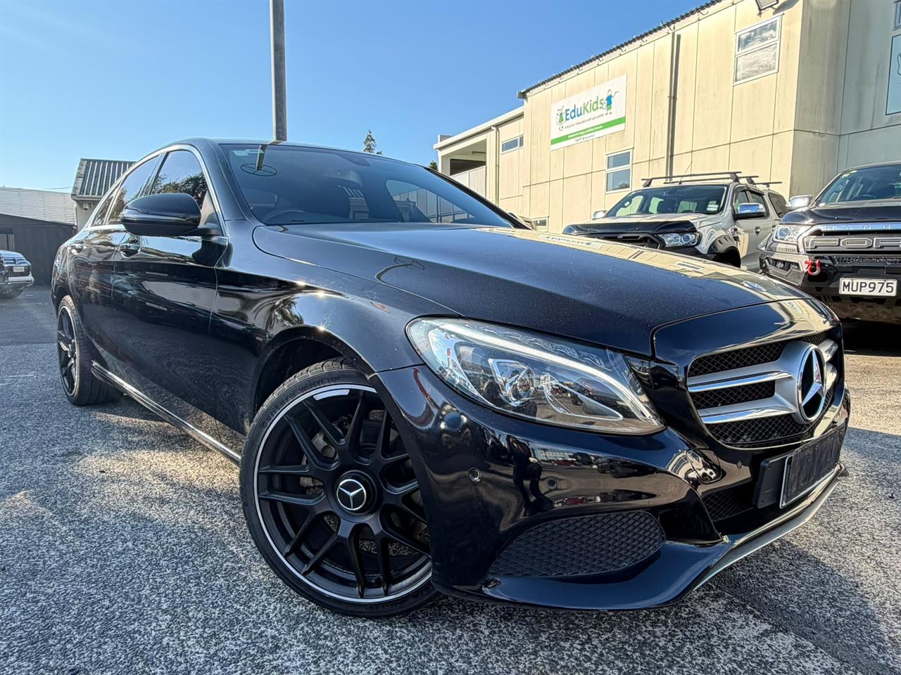 2017 Mercedes-Benz C200
