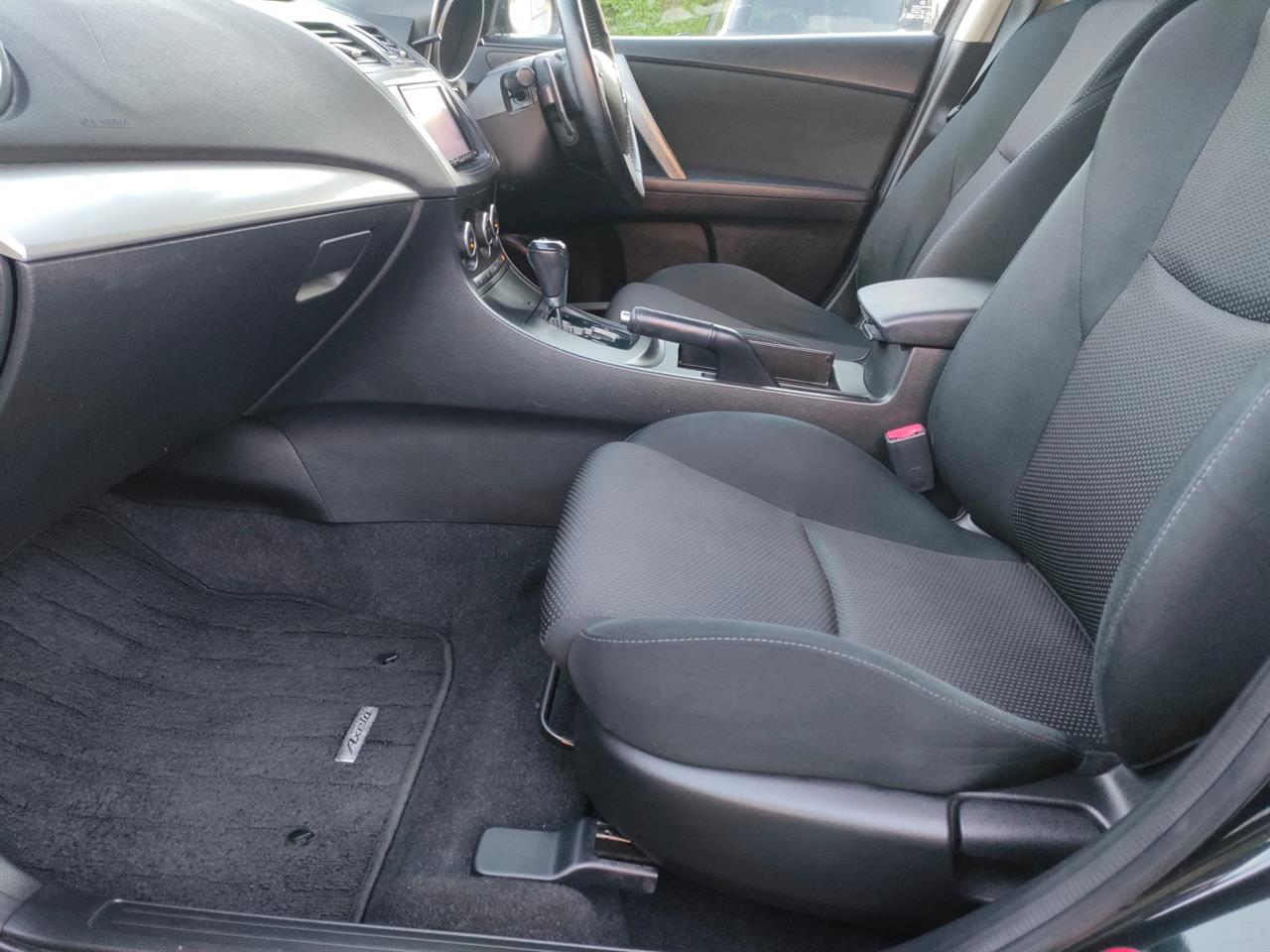 2012 Mazda Axela Sports