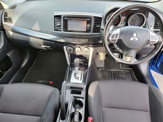 2017 Mitsubishi Lancer - Thumbnail