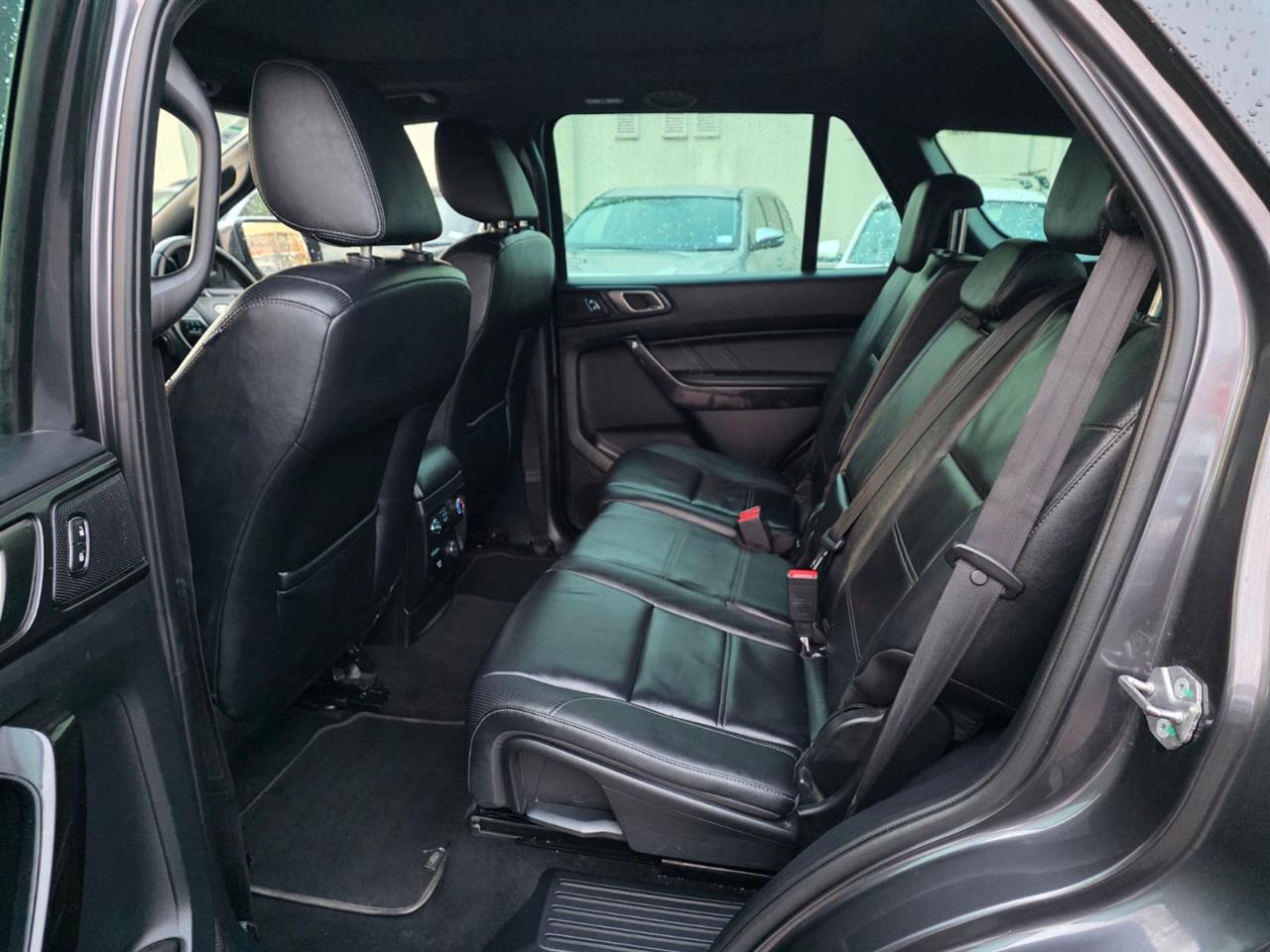 2020 Ford Everest