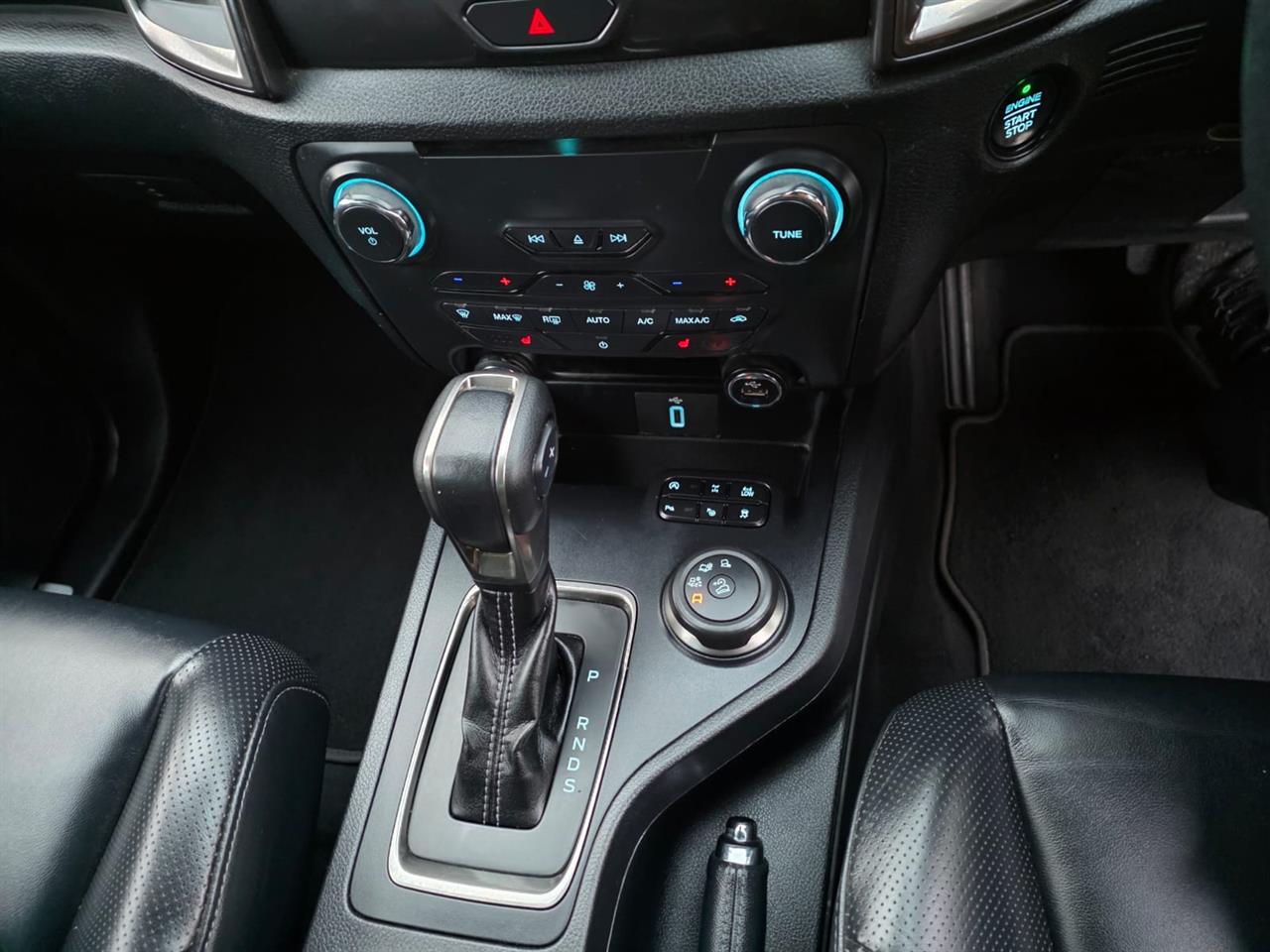 2020 Ford Everest