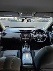 2021 Nissan X-TRAIL - Thumbnail