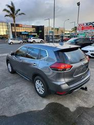 2021 Nissan X-TRAIL - Thumbnail