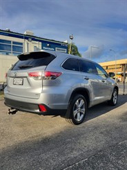 2016 Toyota Highlander - Thumbnail