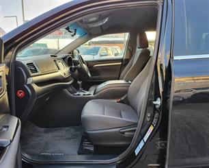 2016 Toyota Highlander - Thumbnail