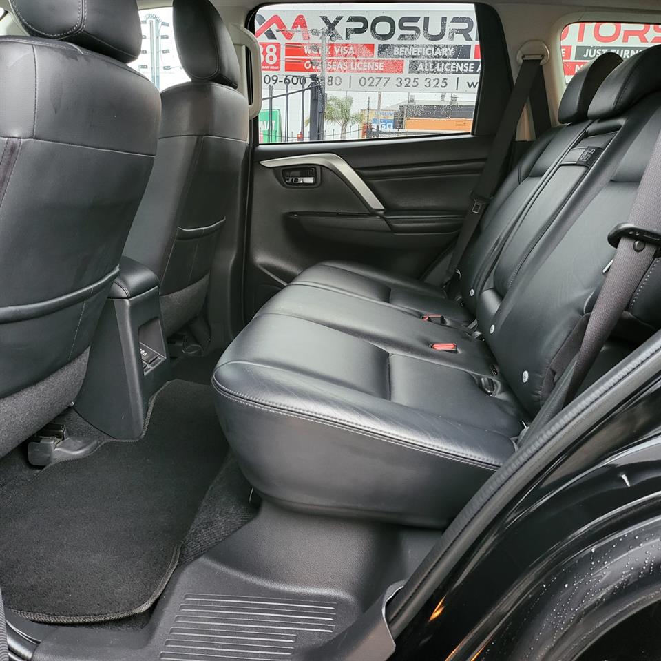 2020 Mitsubishi Pajero