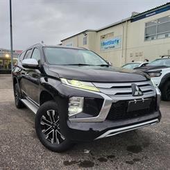 2020 Mitsubishi Pajero - Thumbnail