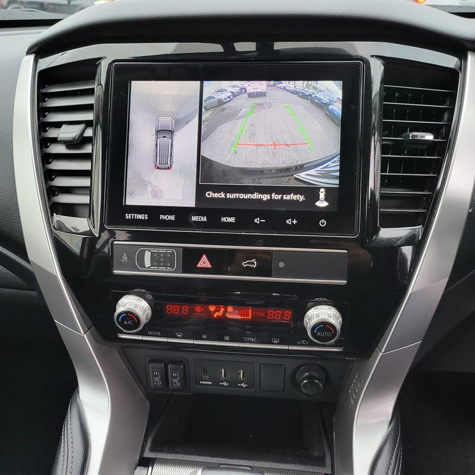 2020 Mitsubishi Pajero
