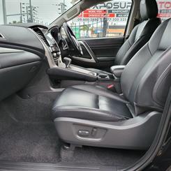 2020 Mitsubishi Pajero - Thumbnail