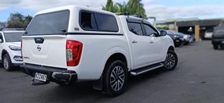 2017 Nissan Navara - Thumbnail