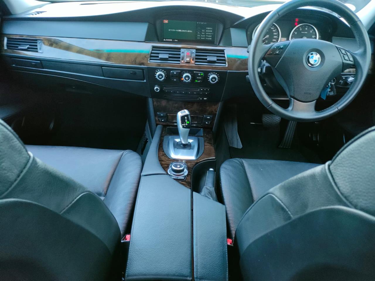 2009 BMW 525i