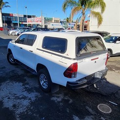 2018 Toyota Hilux - Thumbnail
