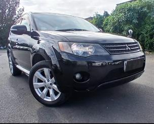 2011 Mitsubishi Outlander - Thumbnail