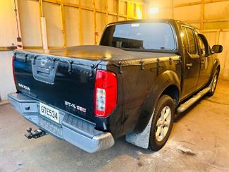 2013 Nissan Navara - Thumbnail