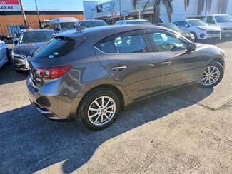 2016 Mazda Axela - Thumbnail