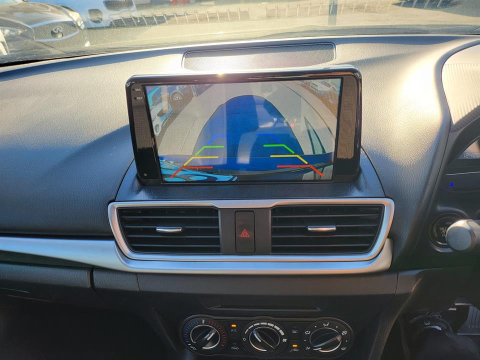 2016 Mazda Axela