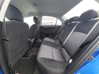 2017 Mitsubishi Lancer - Thumbnail