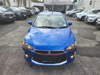 2017 Mitsubishi Lancer - Thumbnail