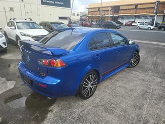 2017 Mitsubishi Lancer - Thumbnail