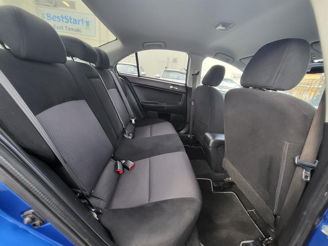 2017 Mitsubishi Lancer