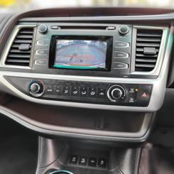 2017 Toyota Highlander - Thumbnail