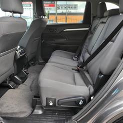 2017 Toyota Highlander - Thumbnail