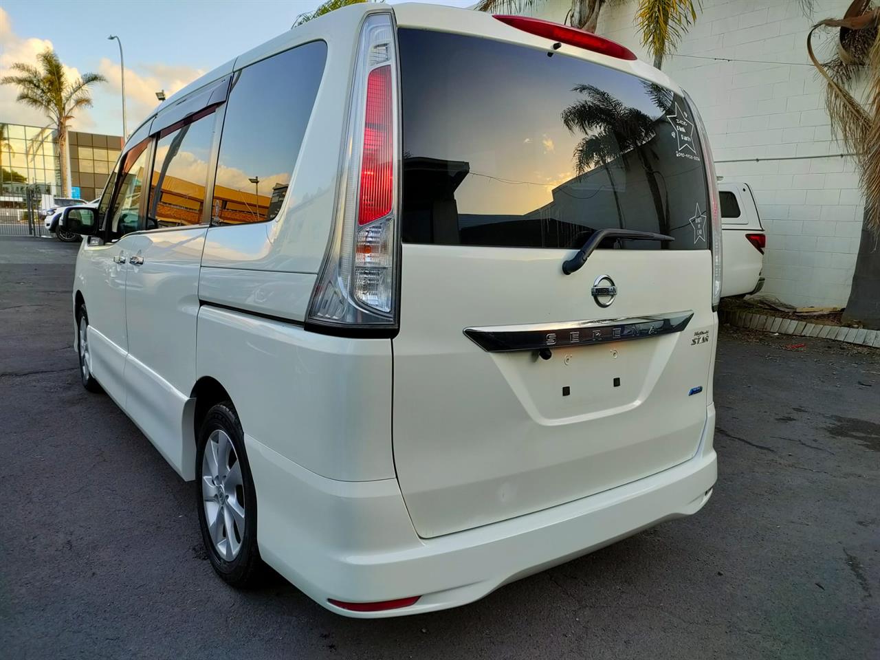 2011 Nissan Serena