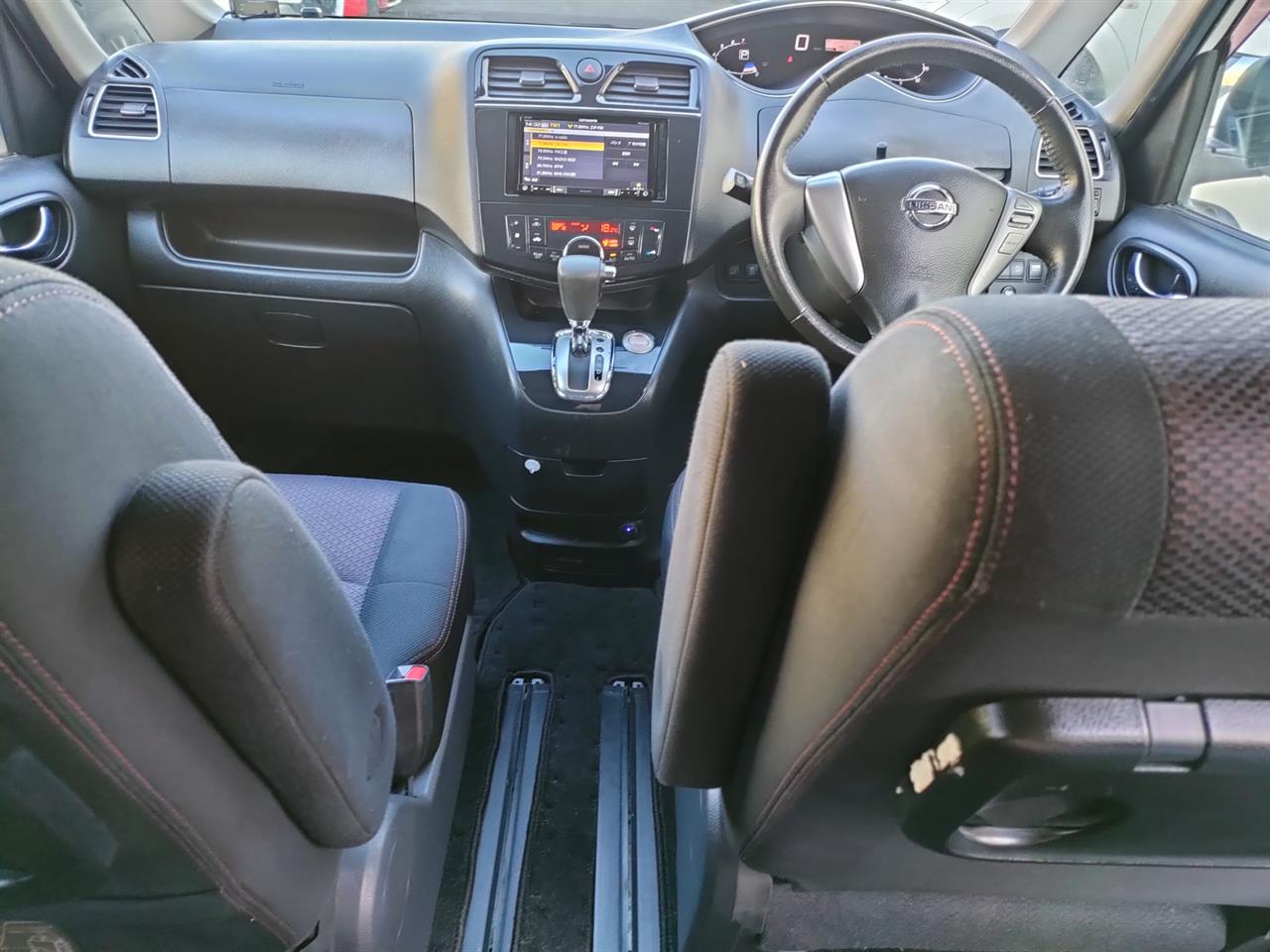 2011 Nissan Serena