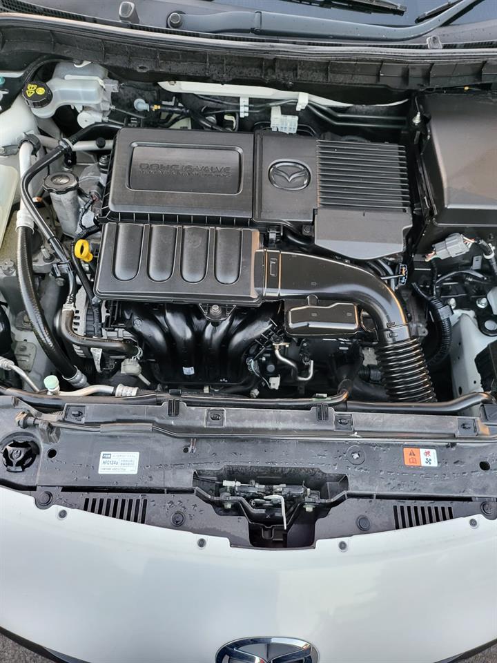 2013 Mazda Axela Sports