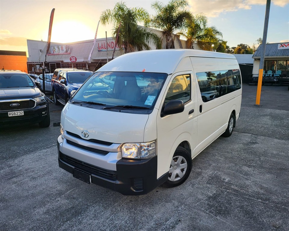 2015 Toyota Hiace