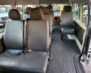 2015 Toyota Hiace - Thumbnail