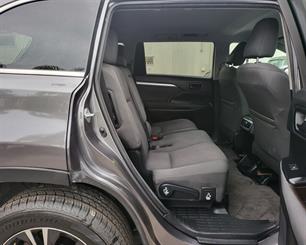 2018 Toyota Highlander - Thumbnail