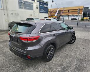 2018 Toyota Highlander - Thumbnail