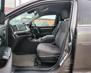 2018 Toyota Highlander - Thumbnail