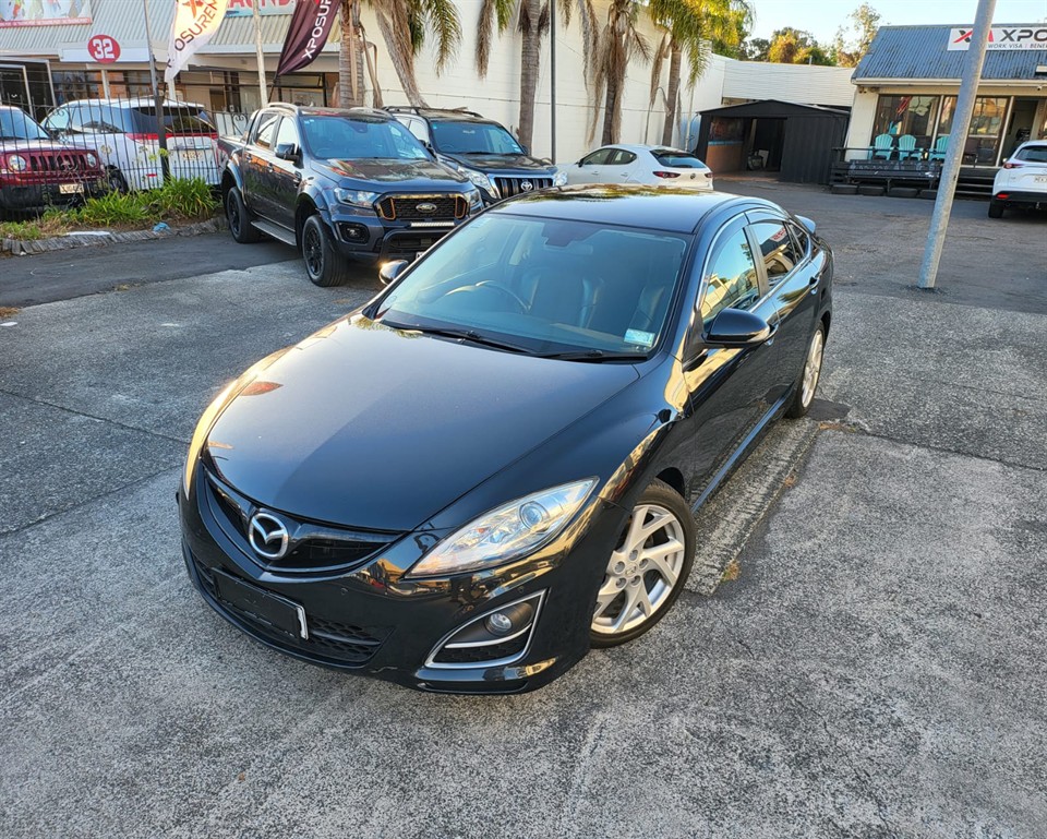2011 Mazda Atenza