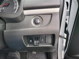 2011 Suzuki Swift - Thumbnail