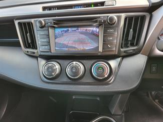 2019 Toyota Rav4 - Thumbnail