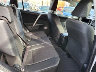 2019 Toyota Rav4 - Thumbnail