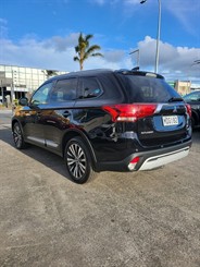2019 Mitsubishi outlander - Thumbnail