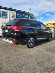 2019 Mitsubishi outlander - Thumbnail