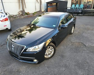 2015 Toyota Crown - Thumbnail