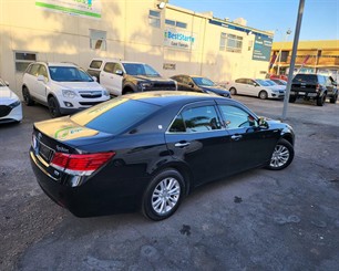 2015 Toyota Crown - Thumbnail