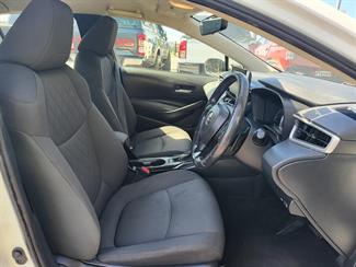 2020 Toyota Corolla - Thumbnail