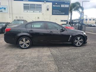 2015 Holden COMMODORE - Thumbnail