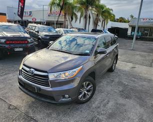 2016 Toyota Highlander - Thumbnail