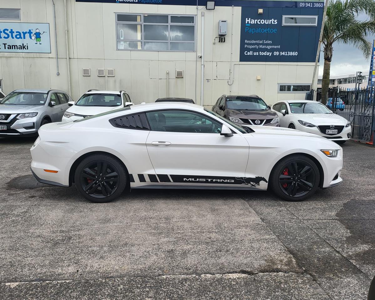 2018 Ford Mustang 2.3L FASTBACK