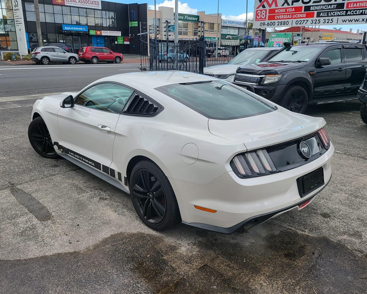 2018 Ford Mustang 2.3L FASTBACK