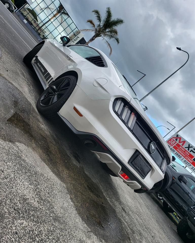 2018 Ford Mustang 2.3L FASTBACK