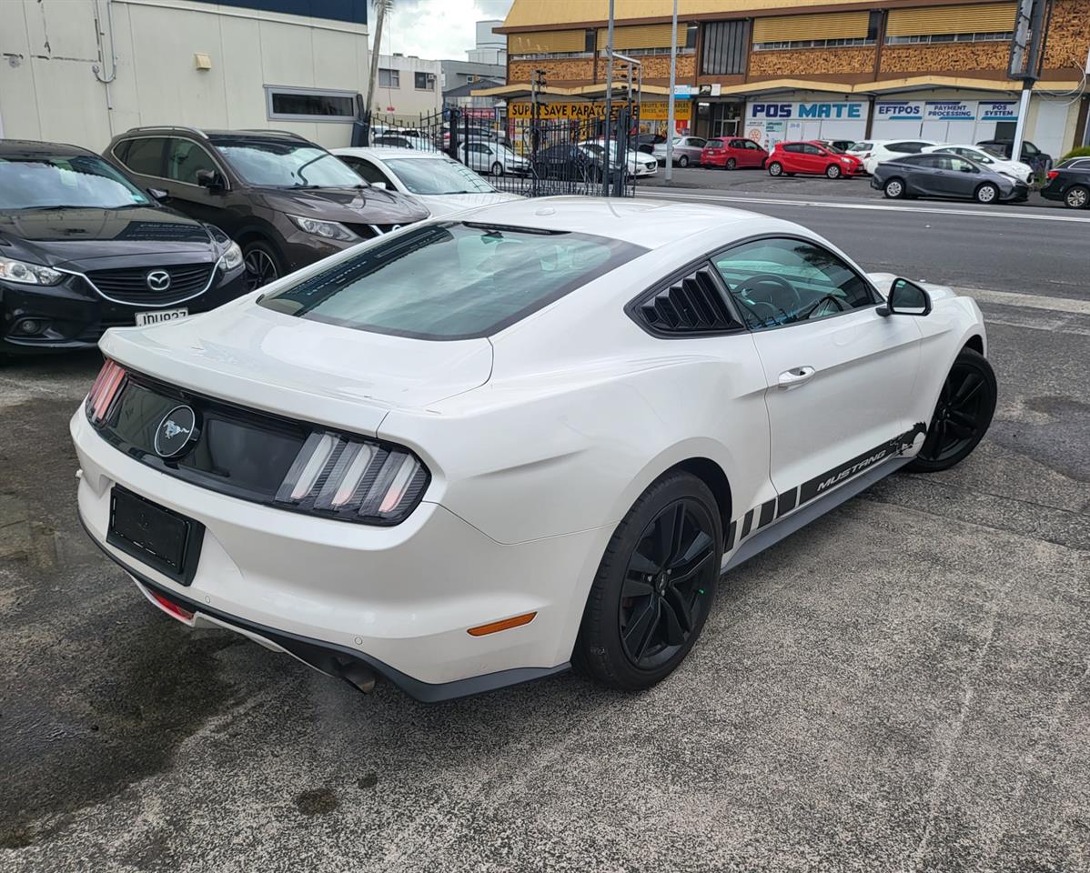 2018 Ford Mustang 2.3L FASTBACK