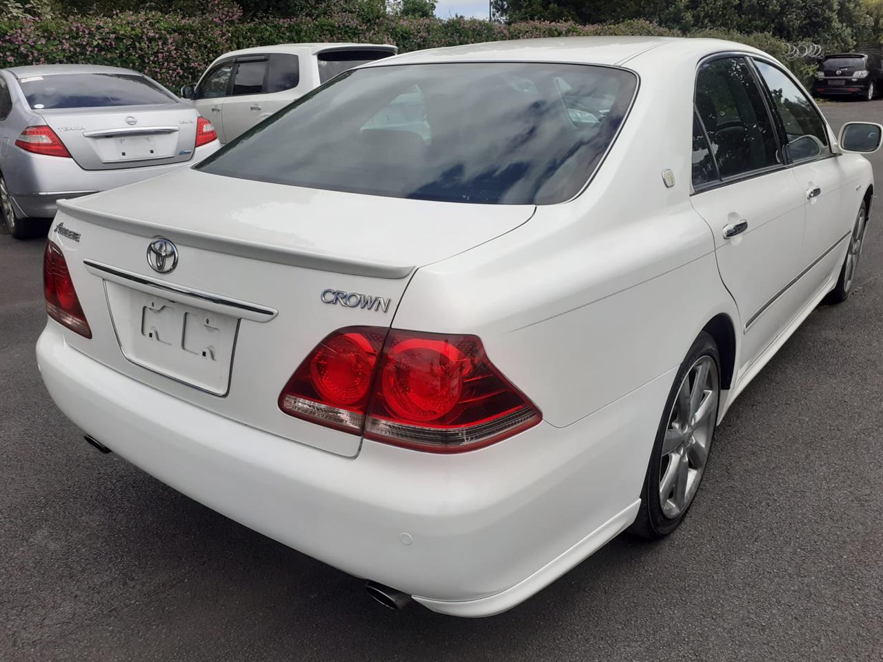 2008 Toyota Crown